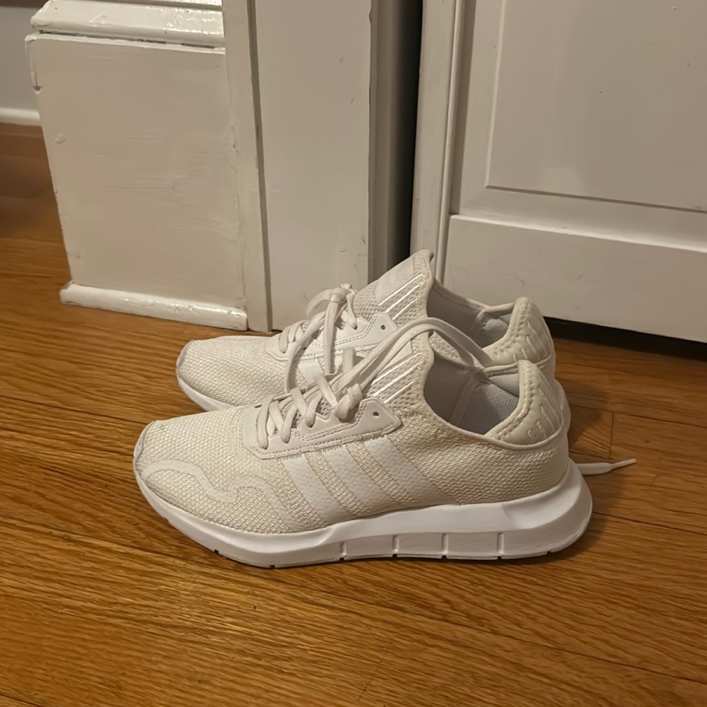 men’s white adidas swiftruns